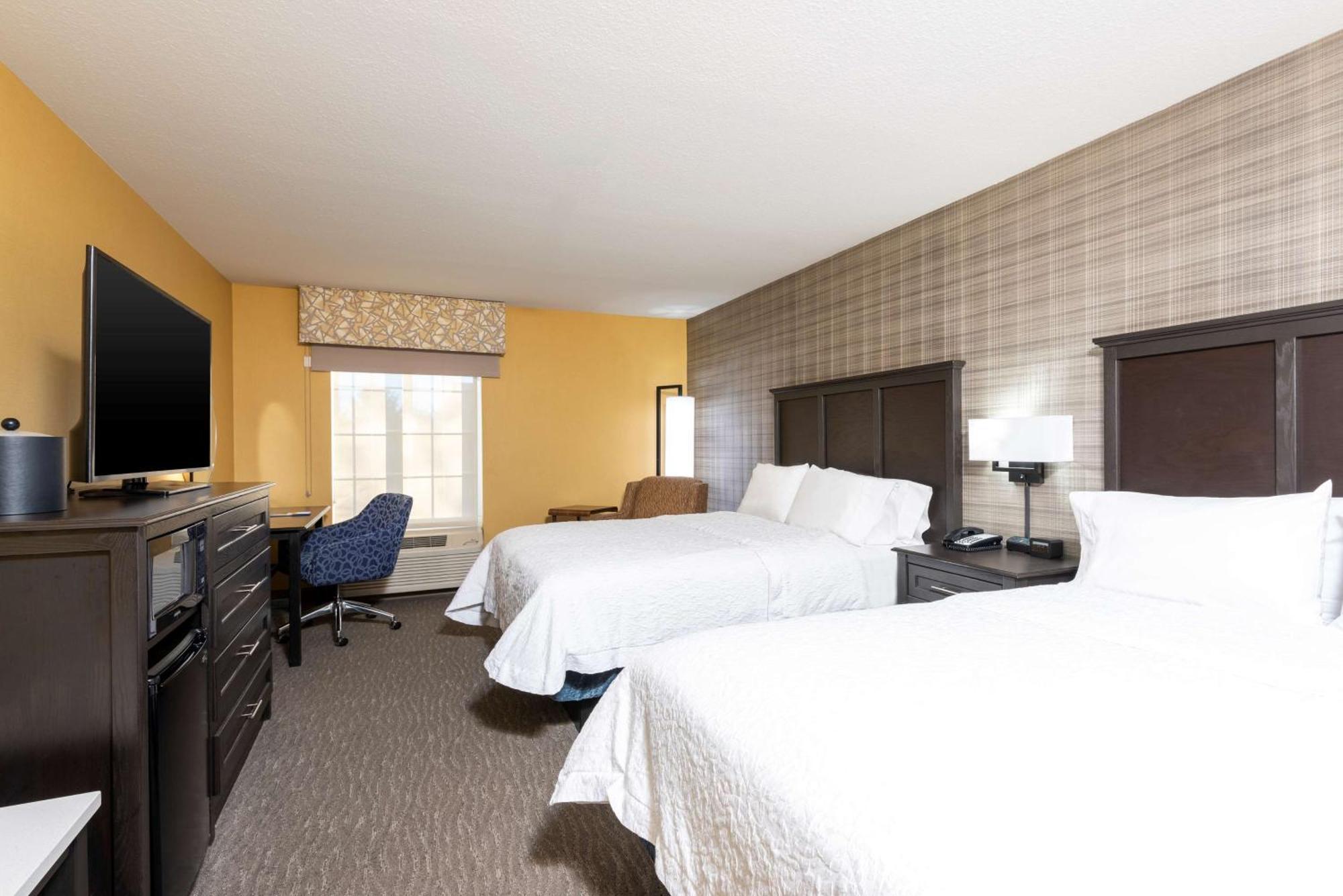 Hampton Inn Holland Eksteriør bilde